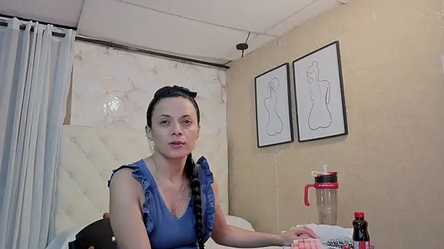 Snapshot of QueenSallyDesire chatting on 05-21-26, 03:13 QueenSallyDesire online show from 05-21-26, 03:13