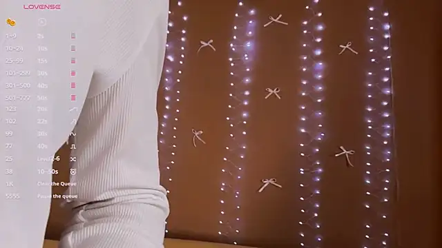 SoraCat online show from 03-26-26, 12:33