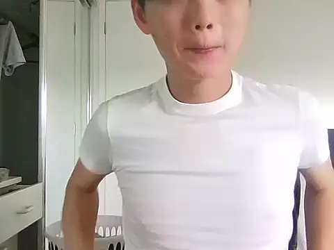 Snapshot of sweetiepuppy421 chatting on 03-22-26, 10:57 sweetiepuppy421 online show from 03-22-26, 10:57