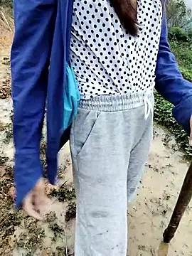 ngocbao11 online show from 03-05-26, 12:39