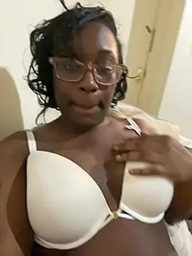Snapshot of Sinfulwaterfalls chatting on 04-15-26, 02:40 Sinfulwaterfalls online show from 04-15-26, 02:40