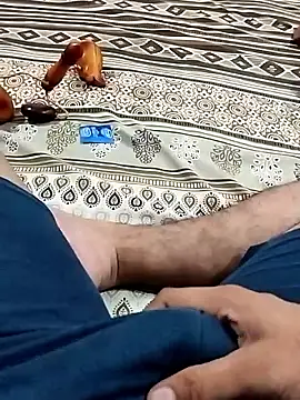 smallthickdick115 online show from 04-10-26, 06:51