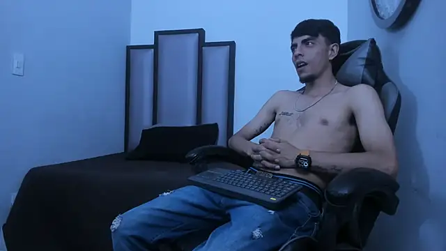 Endrick-23 online show from 03-19-26, 03:32