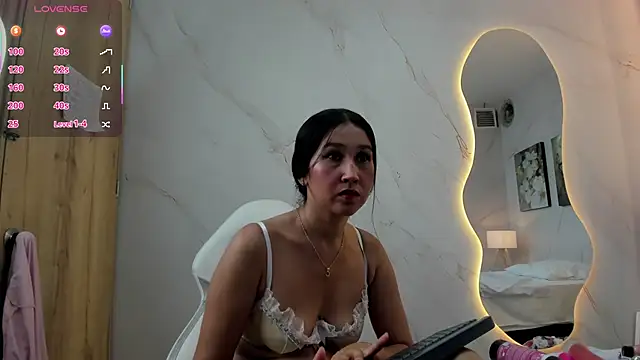 Annipetite  online show from 03-26-26, 09:09