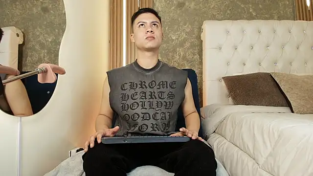 Snapshot of Stiven_Zarek chatting on 03-25-26, 12:44 Stiven Zarek online show from 03-25-26, 12:44