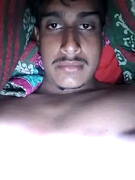 Snapshot of mmnnnnnhh chatting on 05-07-26, 04:23 mmnnnnnhh online show from 05-07-26, 04:23