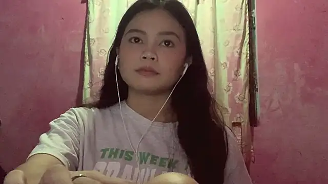 DessertFlower online show from 04-18-26, 01:37