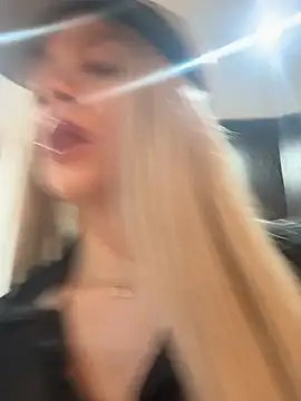 romanovanita online show from 04-13-26, 05:24