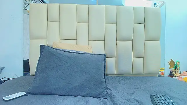 Lana Sliim online show from 03-05-26, 12:12