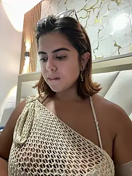 Lilithgomez  online show from 04-17-26, 12:35