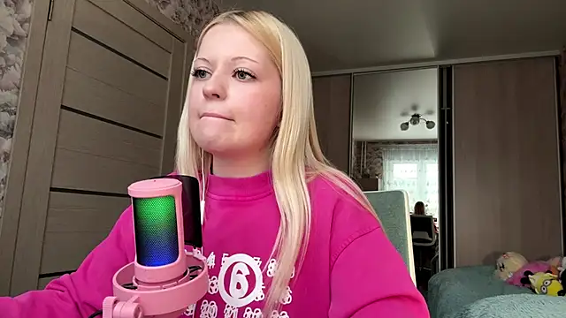 JeneeBIanks online show from 03-04-26, 01:06