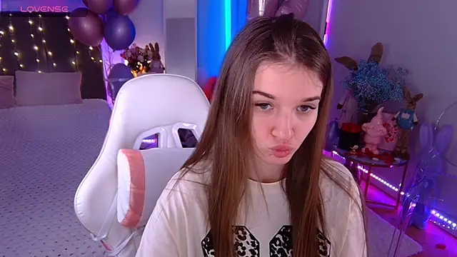 Ann Wood online show from 02-23-26, 06:55