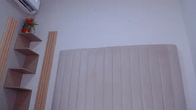 sirena fuego online show from 04-14-26, 02:01