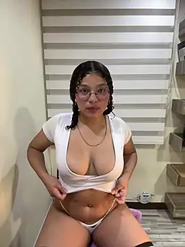 Snapshot of KendyLove_ chatting on 05-21-26, 05:14 KendyLove online show from 05-21-26, 05:14