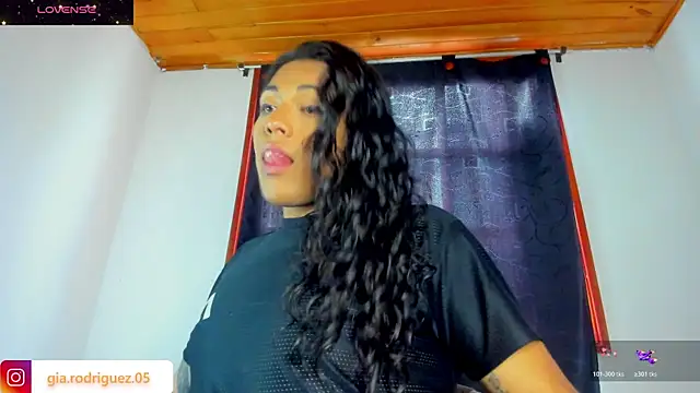 Snapshot of Jess_Hoffman chatting on 03-06-26, 02:35 Jess Hoffman online show from 03-06-26, 02:35