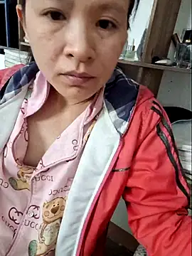 Snapshot of kieuqueen92 chatting on 02-22-26, 12:47 kieuqueen92 online show from 02-22-26, 12:47