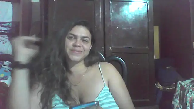 Snapshot of mar_coral2 chatting on 05-07-26, 11:43 mar coral2 online show from 05-07-26, 11:43