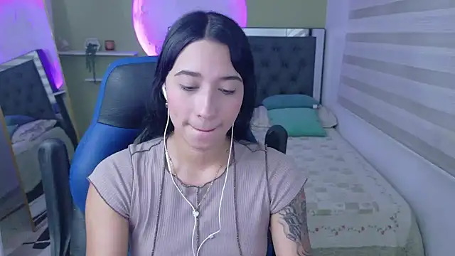 ivvoncute online show from 07-05-26, 04:19