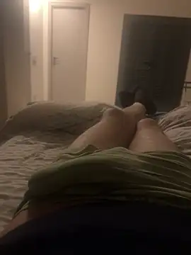 Snapshot of frenk33 chatting on 03-09-26, 12:03 frenk33 online show from 03-09-26, 12:03