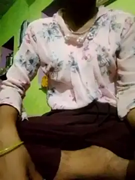 Snapshot of wifedesi7050 chatting on 05-11-26, 04:04 wifedesi7050 online show from 05-11-26, 04:04
