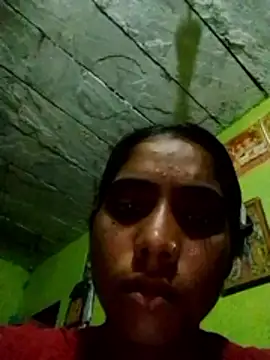 Snapshot of wifedesi7050 chatting on 06-12-26, 04:39 wifedesi7050 online show from 06-12-26, 04:39
