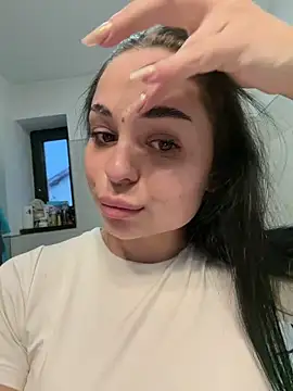 Olivia Noor online show from 04-28-26, 05:18