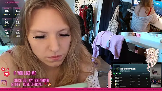 TiffyRose online show from 03-06-26, 08:44