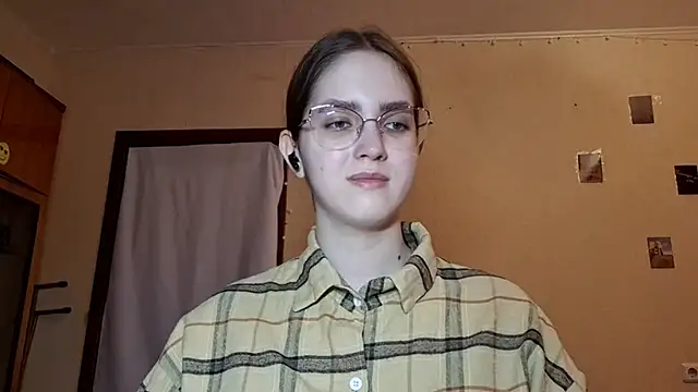 Katelemon online show from 04-13-26, 02:55