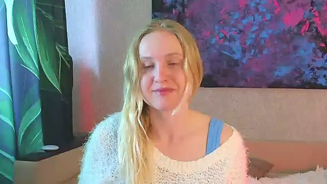 Lanavi Smile online show from 06-17-26, 06:16