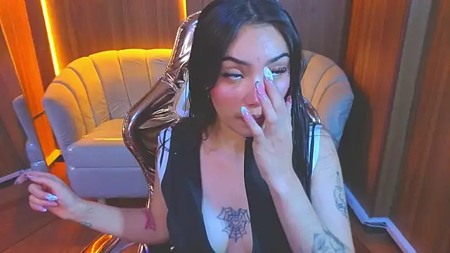 Daphne nicole b online show from 04-18-26, 12:53