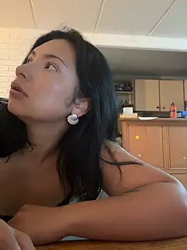 susi chimm online show from 04-18-26, 02:37