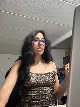 susi chimm online show from 04-22-26, 02:36