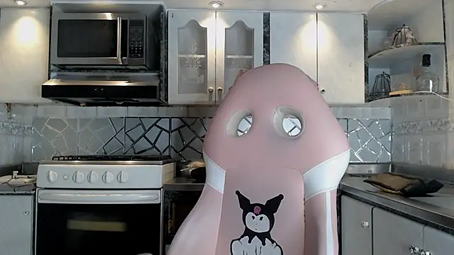 CrisOzzz online show from 03-07-26, 06:38