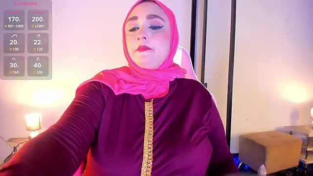 Snapshot of HijabiMilff chatting on 05-16-26, 02:38 HijabiMilff online show from 05-16-26, 02:38