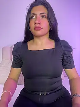 Snapshot of celeste_z chatting on 06-19-26, 01:26 celeste z online show from 06-19-26, 01:26