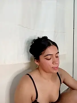 Snapshot of Mariian_Zeller chatting on 05-01-26, 10:09 Mariian Zeller online show from 05-01-26, 10:09