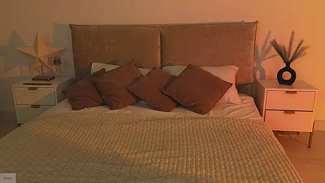  Selestia  online show from 06-20-26, 01:36