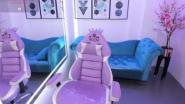 Chloe meoww online show from 04-15-26, 07:21