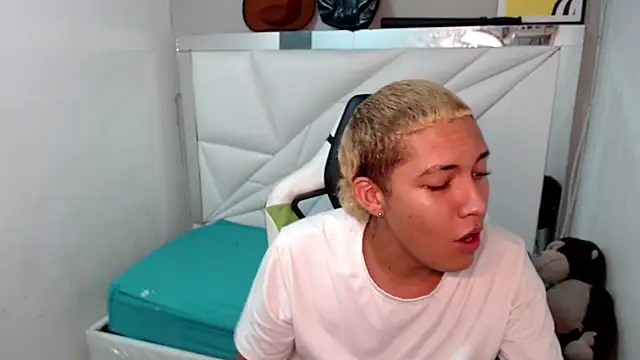 Street poemm  online show from 02-26-26, 04:33