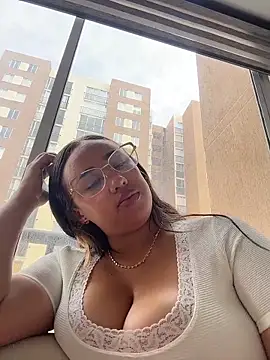 Eyssha online show from 03-05-26, 02:24