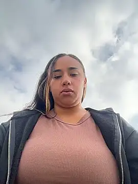 Eyssha online show from 03-23-26, 12:53