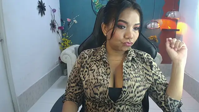 Snapshot of Elizabeth_Suan_ chatting on 03-17-26, 11:35 Elizabeth Suan online show from 03-17-26, 11:35