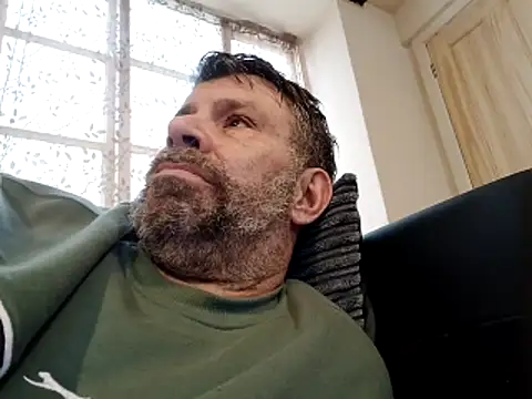 stud2512 online show from 04-10-26, 04:23