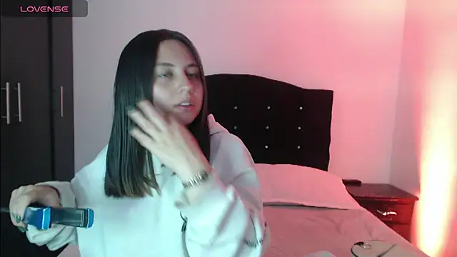 Ana  arms online show from 04-30-26, 04:46