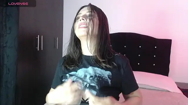 Ana  arms online show from 05-07-26, 05:40