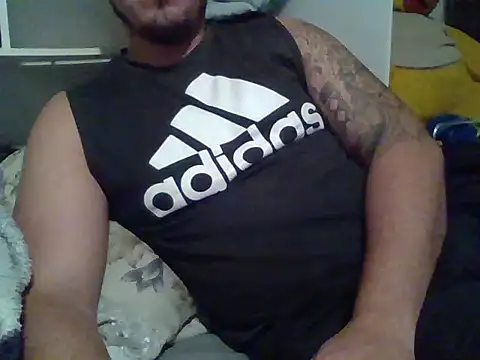 Snapshot of Boyatletico chatting on 04-25-26, 07:00 Boyatletico online show from 04-25-26, 07:00