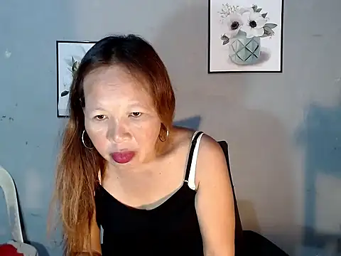 Snapshot of sweetlover_nicole chatting on 05-18-26, 03:57 sweetlover nicole online show from 05-18-26, 03:57
