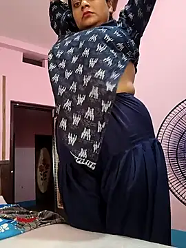Snapshot of Aanushaka chatting on 06-14-26, 02:24 Aanushaka online show from 06-14-26, 02:24