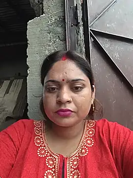 Snapshot of Aanushaka chatting on 06-26-26, 02:27 Aanushaka online show from 06-26-26, 02:27