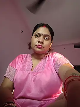 Snapshot of Aanushaka chatting on 07-02-26, 12:32 Aanushaka online show from 07-02-26, 12:32